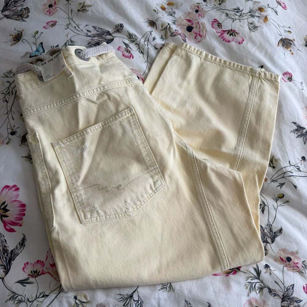 We The Free Moxie Low Slung Size 31 Yellow Barrel Jeans